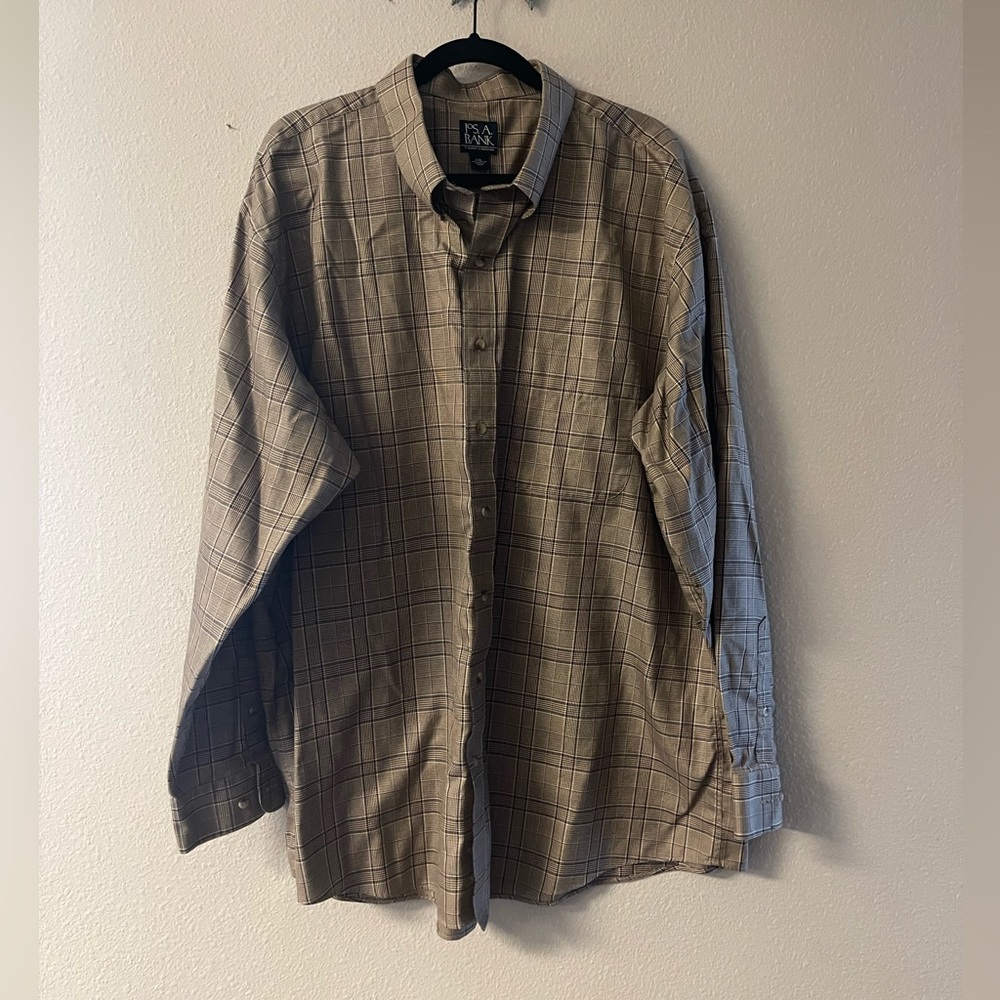 Jos A Banks Traveler's Collection long sleeve 100% cotton shirt in brown plaid